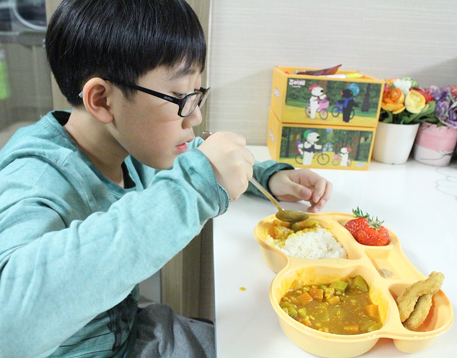 오뚜기 버터치킨카레 맛있어요!!!