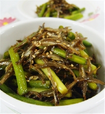 마늘쫑 멸치볶음