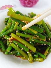 마늘쫑 고추장무침